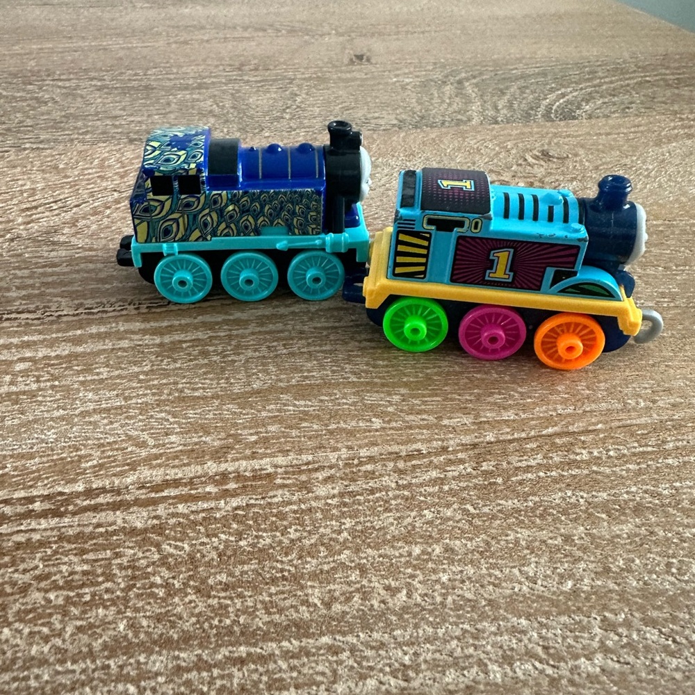 Push Along TrackMaster Train Engine Bundle - Picture 6 of 10